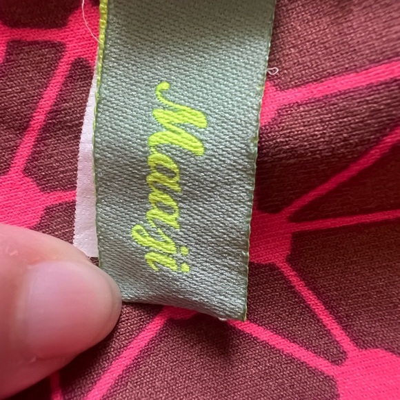 NWOT! Maaji reversible scrapbook stitches triangle bikini top. Size XL - Picture 11 of 12